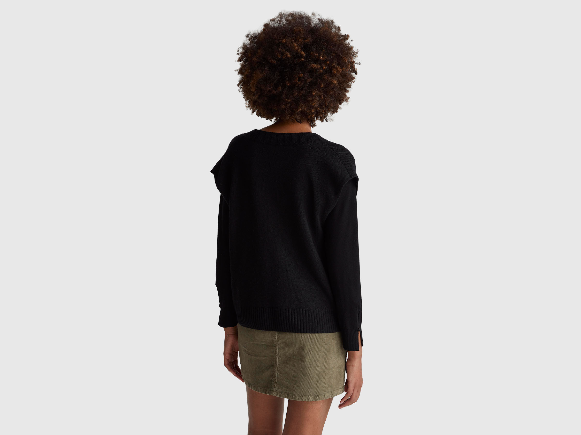 S/L V NECK SWEATER Women image number 2